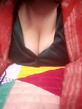 Snapshot of TINASONI chatting on 01.18.26 TINASONI online show from 01.18.26