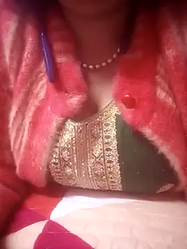 Snapshot of TINASONI chatting on 02.17.26 TINASONI online show from 02.17.26