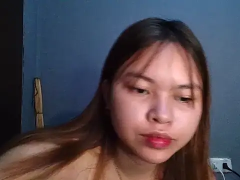 Snapshot of nanagrl chatting on 09.19.25 nanagrl online show from 09.19.25