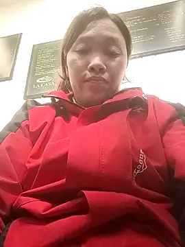 Snapshot of miumiu_00 chatting on 02.22.26 miumiu 00 online show from 02.22.26