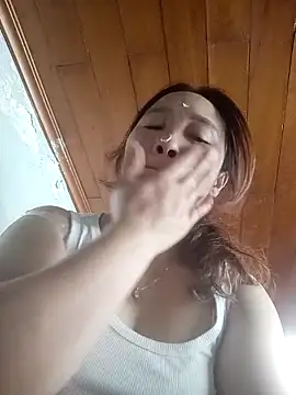 Snapshot of miumiu_00 chatting on 03.06.26 miumiu 00 online show from 03.06.26