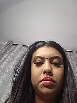 Snapshot of Indian_GlowingMiax chatting on 02.18.26 Indian GlowingMiax online show from 02.18.26