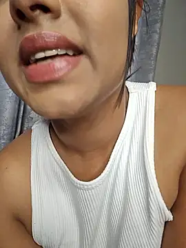 Snapshot of Indian_GlowingMiax chatting on 02.20.26 Indian GlowingMiax online show from 02.20.26