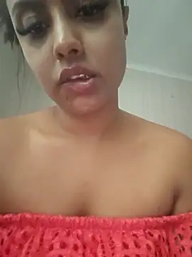 Snapshot of Indian_GlowingMiax chatting on 03.07.26 Indian GlowingMiax online show from 03.07.26