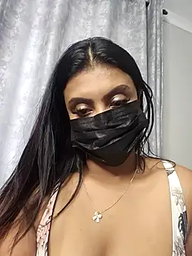 Snapshot of Indian_GlowingMiax chatting on 04.10.26 Indian GlowingMiax online show from 04.10.26