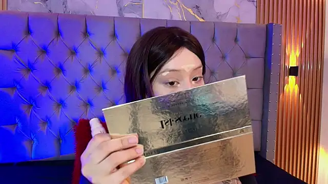 Suxan White  online show from 01.14.26