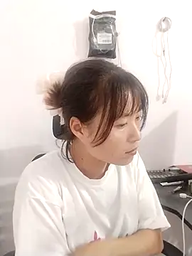 linda bae00 online show from 09.18.25