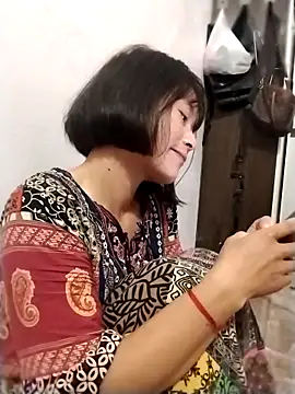 linda bae00 online show from 10.20.25