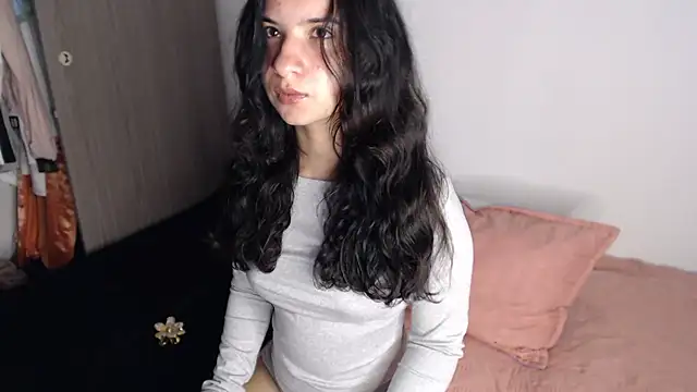 Snapshot of __abrill__ chatting on 11.02.25 abrill online show from 11.02.25