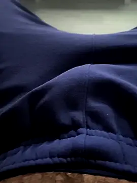 Snapshot of xxxfeo chatting on 10.24.25 xxxfeo online show from 10.24.25