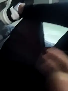 Snapshot of xxxfeo chatting on 11.17.25 xxxfeo online show from 11.17.25