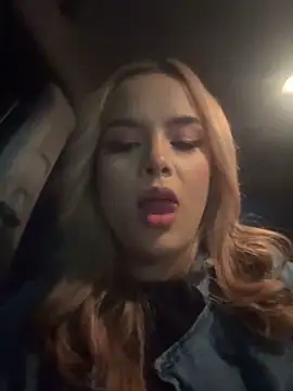 Snapshot of Sam_pablo21 chatting on 09.28.25 Sam pablo21 online show from 09.28.25