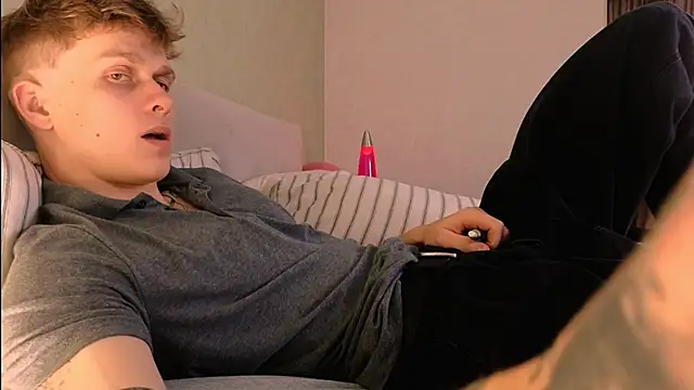 TalkingHead 0  online show from 10.06.25