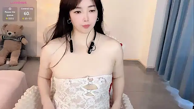 Snapshot of Xiali-166 chatting on 02.08.26 Xiali-166 online show from 02.08.26