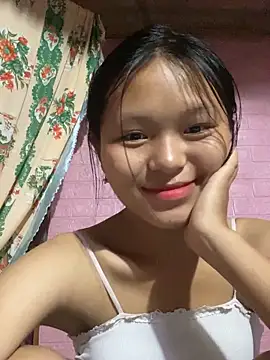 Snapshot of milo_bae chatting on 10.03.25 milo bae online show from 10.03.25