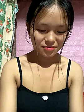 Snapshot of milo_bae chatting on 10.06.25 milo bae online show from 10.06.25