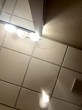 kev0n2389 online show from 09.10.25