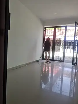 Nina vallon online show from 11.04.25