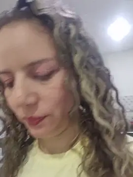 Snapshot of Nina_vallon chatting on 02.26.26 Nina vallon online show from 02.26.26