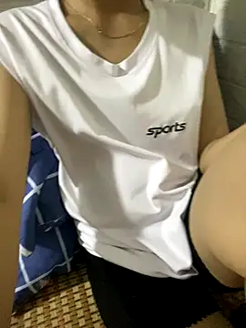 Snapshot of Yourbaby_24 chatting on 09.14.25 Yourbaby 24 online show from 09.14.25