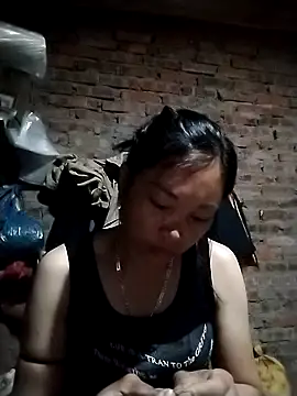 Snapshot of __Ngoc20__ chatting on 12.04.25 Ngoc20 online show from 12.04.25