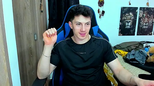 Snapshot of javiersexymann chatting on 01.03.25 javiersexymann online show from 01.03.25