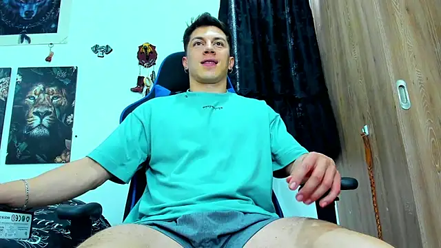 Snapshot of javiersexymann chatting on 03.20.25 javiersexymann online show from 03.20.25