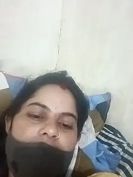 JULEE-740 online show from 10.10.25