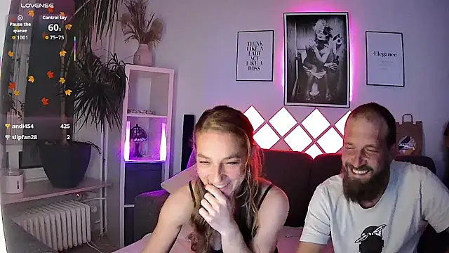 XBellaXundXUweX online show from 10.02.25