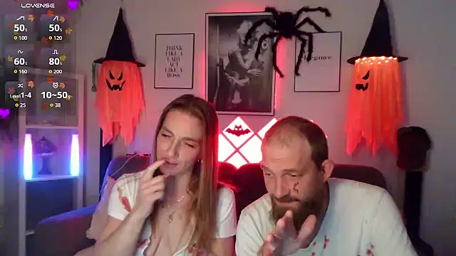 XBellaXundXUweX online show from 10.18.25