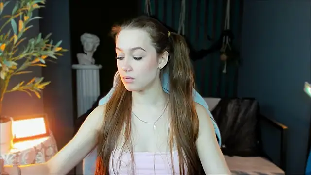 ArielSykes online show from 10.30.25