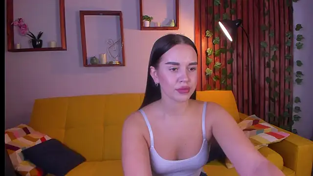 AmeliaRoyale online show from 09.20.25