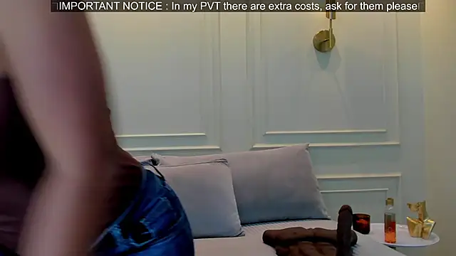 Snapshot of gabysanta_ chatting on 05.14.26 gabysanta online show from 05.14.26