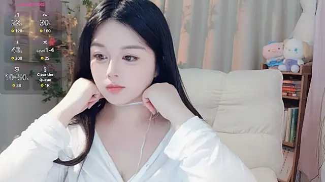 Snapshot of SweetTease2025 chatting on 11.03.25 SweetTease2025 online show from 11.03.25