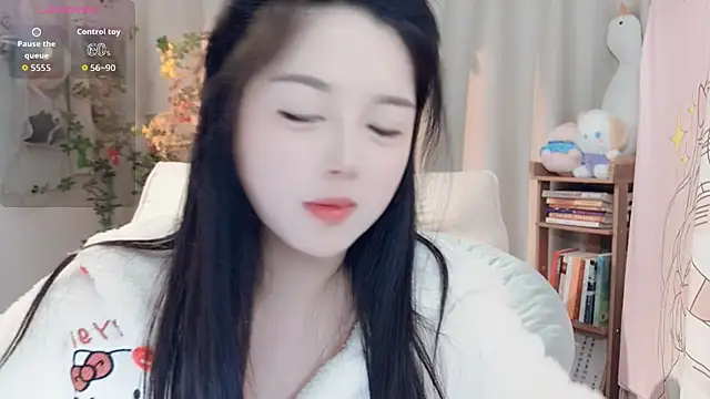 Snapshot of SweetTease2025 chatting on 11.28.25 SweetTease2025 online show from 11.28.25