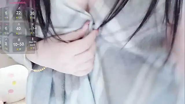 Snapshot of SweetTease2025 chatting on 01.05.26 SweetTease2025 online show from 01.05.26