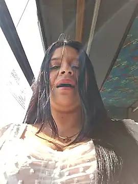 Snapshot of Eiimy_pretty chatting on 09.27.25 Eiimy pretty online show from 09.27.25