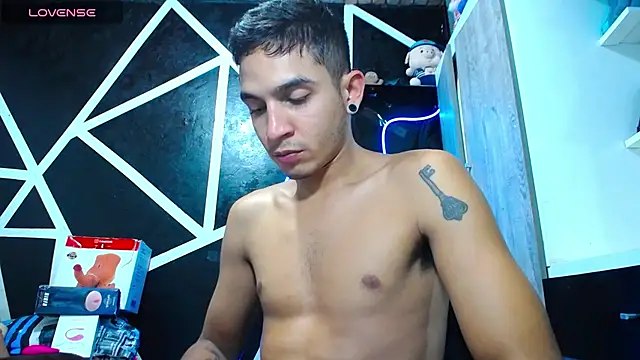 Angel latinboy online show from 02.20.25