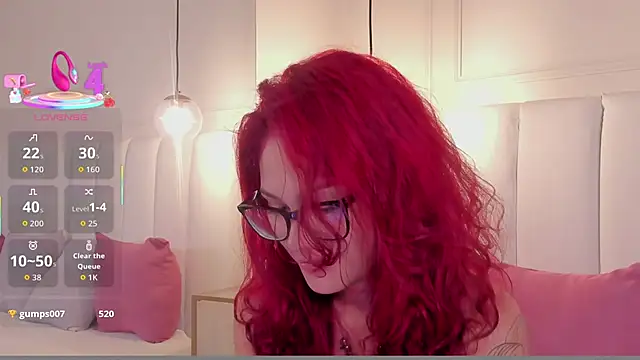 mae lyra online show from 12.15.25