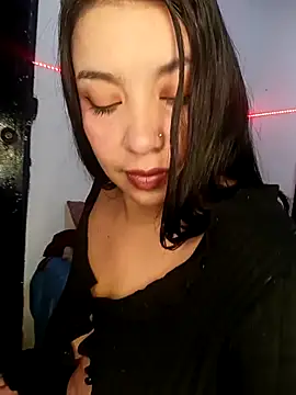 Snapshot of Anahibella chatting on 09.23.25 Anahibella online show from 09.23.25