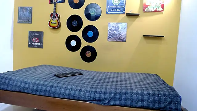 skinnyverus18 online show from 02.13.26