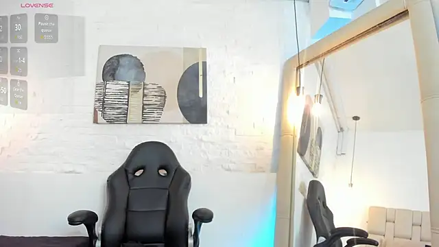 Snapshot of Sarah_GothicGirl chatting on 11.15.25 Sarah GothicGirl online show from 11.15.25