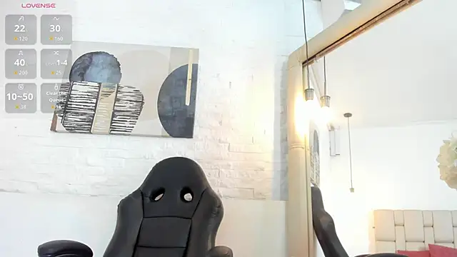 Snapshot of Sarah_GothicGirl chatting on 12.21.25 Sarah GothicGirl online show from 12.21.25