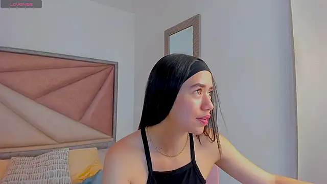 Snapshot of SaraWagner_ chatting on 03.03.26 SaraWagner online show from 03.03.26