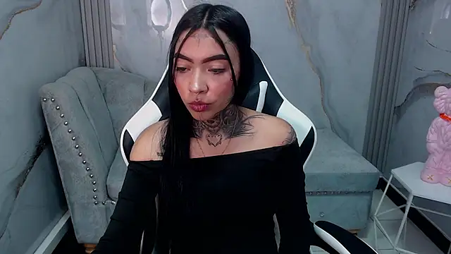 Snapshot of Ashley_Blum_v chatting on 09.12.25 Ashley Blum v online show from 09.12.25