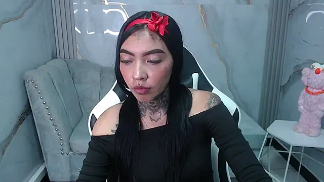 Snapshot of Ashley_Blum_v chatting on 09.26.25 Ashley Blum v online show from 09.26.25