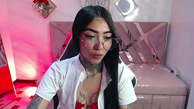 Snapshot of Ashley_Blum_v chatting on 10.26.25 Ashley Blum v online show from 10.26.25