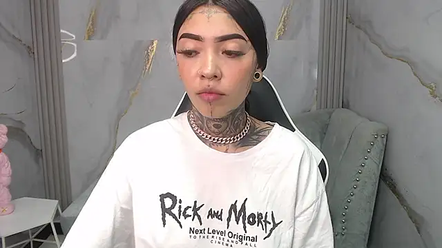 Snapshot of Ashley_Blum_v chatting on 11.01.25 Ashley Blum v online show from 11.01.25