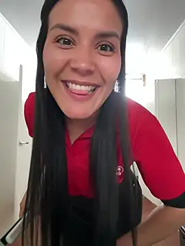 MacaW09 online show from 02.19.26