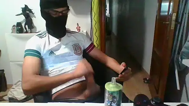 Snapshot of mexboy_13 chatting on 03.04.26 mexboy 13 online show from 03.04.26